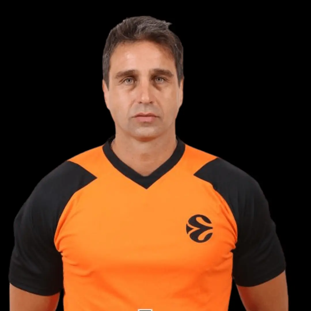 Carlos Peruga árbitro baloncesto isportcoach